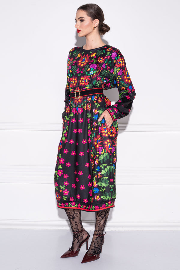 London-Lidi Matyó Black Heritage ruha