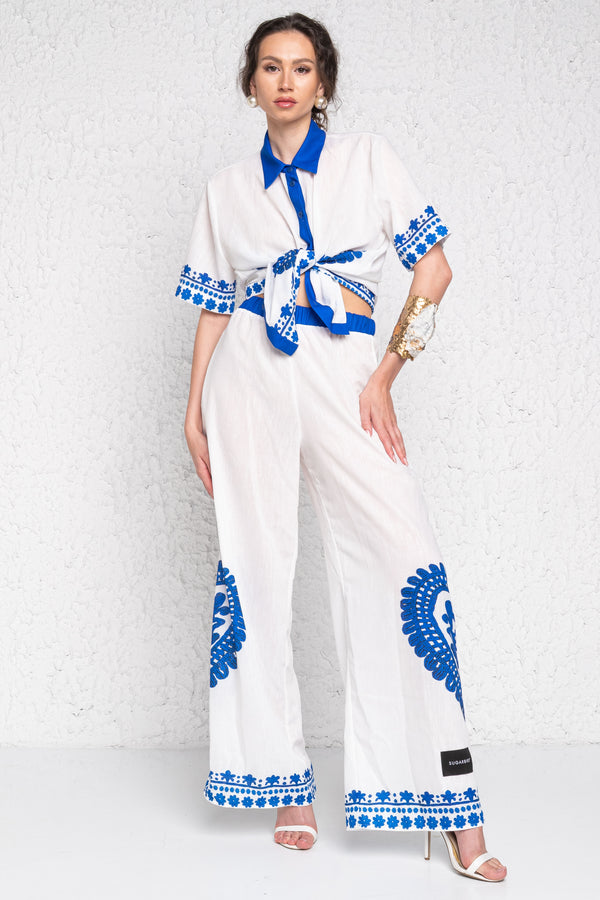 <tc>Katka</tc> <tc>Kalotaszeg</tc> Blue white pants