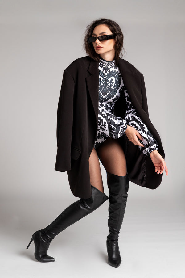 Juhana Kalotaszeg Black body